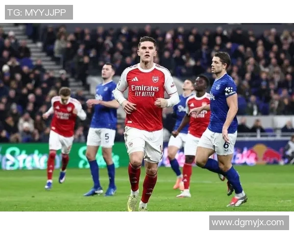 1-0，阿森纳豪取7连胜，狂揽22分，排英超榜首，埃泽爆射弑旧主